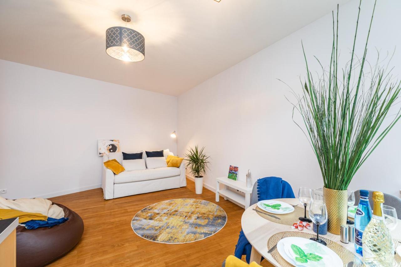 Apartmán Superapart Wilanowska 7, "Pet-Friendly With Elevator & Parking" Varšava Exteriér fotografie